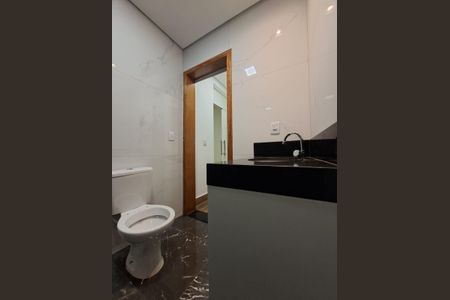 Casa para alugar com 105m², 3 quartos e 4 vagas Casa para alugar com 105m², 3 quartos e 4 vagasBanheiro 1