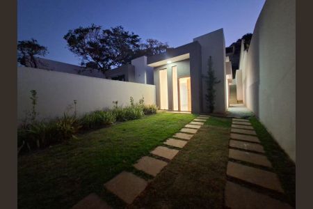 Casa para alugar com 105m², 3 quartos e 4 vagas Casa para alugar com 105m², 3 quartos e 4 vagasÁrea externa