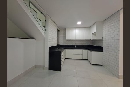 Casa para alugar com 105m², 3 quartos e 4 vagas Casa para alugar com 105m², 3 quartos e 4 vagasCozinha