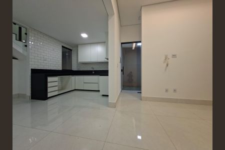 Sala de casa à venda com 3 quartos, 105m² em Vila Rica, Lagoa Santa