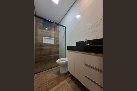 Banheiro 2 de casa à venda com 3 quartos, 105m² em Vila Rica, Lagoa Santa