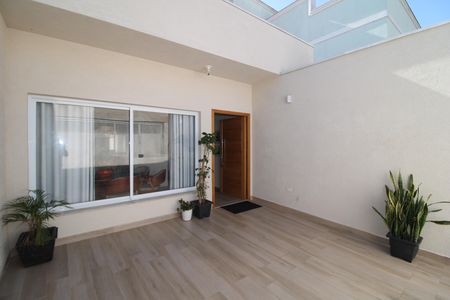Garagem de casa à venda com 6 quartos, 280m² em Jardim São Paulo, São Paulo