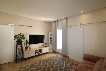 Casa à venda com 6 quartos, 280m² em Jardim São Paulo, São Paulo