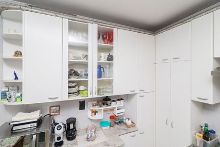 Cozinha - Armários de casa à venda com 4 quartos, 170m² em Vila Jacuí, São Paulo