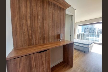 Studio de kitnet/studio para alugar com 1 quarto, 25m² em Jardim das Acacias, São Paulo
