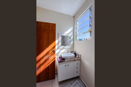 Apartamento à venda com 74m², 2 quartos e sem vaga Apartamento à venda com 74m², 2 quartos e sem vagaBanheiro