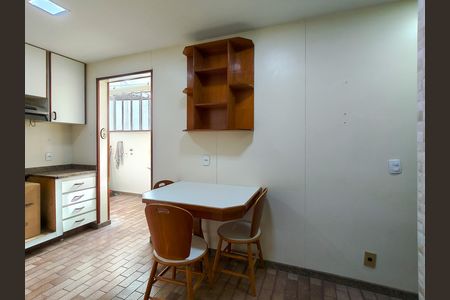 Apartamento para alugar com 97m², 3 quartos e 1 vaga Apartamento para alugar com 97m², 3 quartos e 1 vagaCozinha