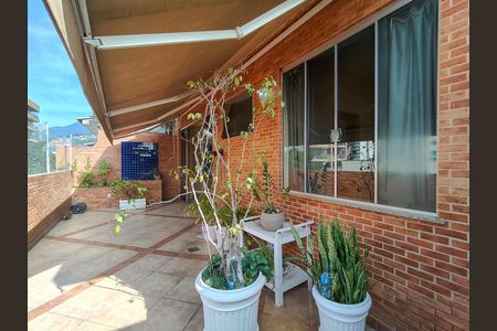 Apartamento para alugar com 97m², 3 quartos e 1 vaga Apartamento para alugar com 97m², 3 quartos e 1 vagaVaranda da Sala