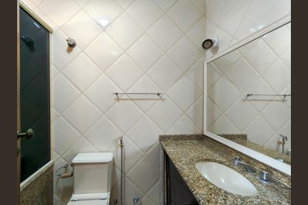 Banheiro da Suíte de apartamento para alugar com 3 quartos, 97m² em Tijuca, Rio de Janeiro