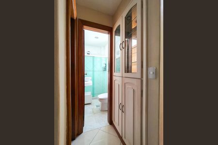 Corredor de apartamento para alugar com 3 quartos, 97m² em Tijuca, Rio de Janeiro