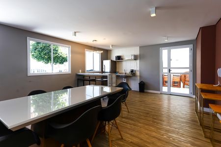 Apartamento para alugar com 38m², 2 quartos e sem vaga Apartamento para alugar com 38m², 2 quartos e sem vagaÁrea comum - Salão de festas