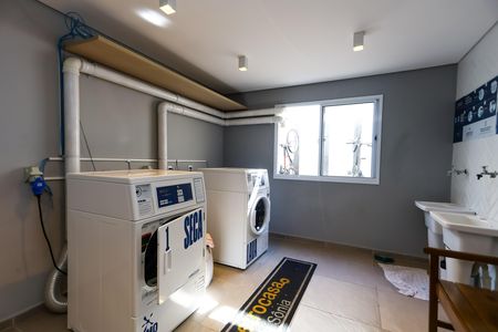 Apartamento para alugar com 38m², 2 quartos e sem vaga Apartamento para alugar com 38m², 2 quartos e sem vagaLavanderia