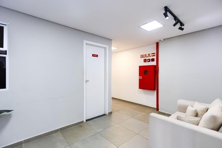 Apartamento para alugar com 38m², 2 quartos e sem vaga Apartamento para alugar com 38m², 2 quartos e sem vagaHall