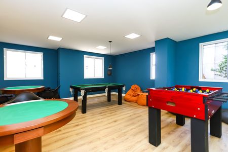 Apartamento para alugar com 38m², 2 quartos e sem vaga Apartamento para alugar com 38m², 2 quartos e sem vagaSala de Jogos
