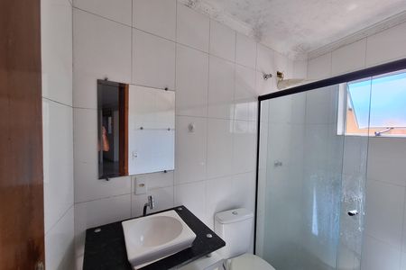 Banheiro de apartamento para alugar com 1 quarto, 43m² em Vila Guarani, Santo André