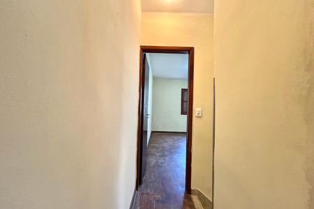 Casa para alugar com 75m², 2 quartos e 1 vaga Casa para alugar com 75m², 2 quartos e 1 vagaCorredor