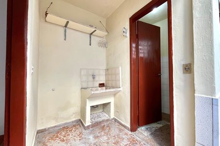 Casa para alugar com 75m², 2 quartos e 1 vaga Casa para alugar com 75m², 2 quartos e 1 vagaÁrea de Serviço