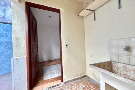 Casa para alugar com 75m², 2 quartos e 1 vaga Casa para alugar com 75m², 2 quartos e 1 vagaÁrea de Serviço