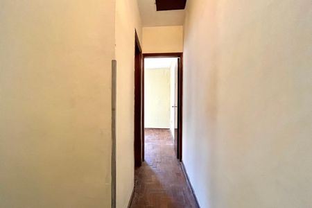 Casa para alugar com 75m², 2 quartos e 1 vaga Casa para alugar com 75m², 2 quartos e 1 vagaCorredor