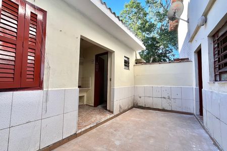 Casa para alugar com 75m², 2 quartos e 1 vaga Casa para alugar com 75m², 2 quartos e 1 vagaQuintal
