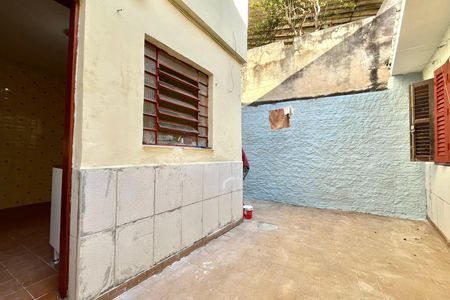 Casa para alugar com 75m², 2 quartos e 1 vaga Casa para alugar com 75m², 2 quartos e 1 vagaQuintal