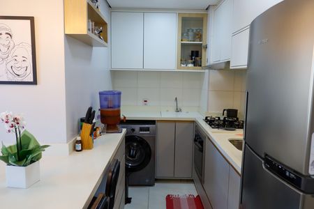 Cozinha de apartamento para alugar com 2 quartos, 38m² em Presidente Altino, Osasco