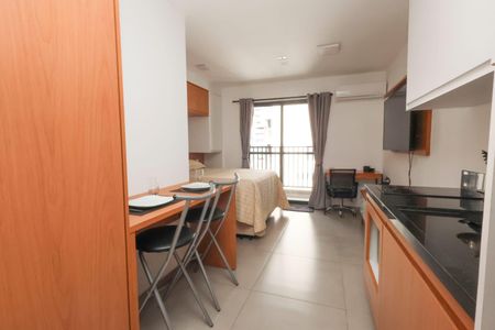 Sala/Quarto de kitnet/studio à venda com 1 quarto, 25m² em Pinheiros, São Paulo