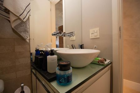 Apartamento para alugar com 100m², 3 quartos e 1 vaga Apartamento para alugar com 100m², 3 quartos e 1 vagaBanheiro Social