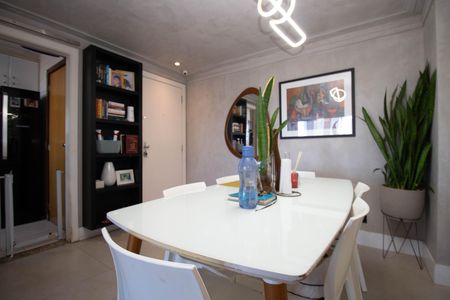 Apartamento para alugar com 100m², 3 quartos e 1 vaga Apartamento para alugar com 100m², 3 quartos e 1 vagaSala
