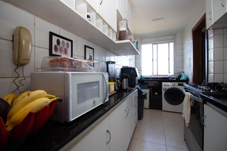 Apartamento para alugar com 100m², 3 quartos e 1 vaga Apartamento para alugar com 100m², 3 quartos e 1 vagaCozinha e Área de Serviço
