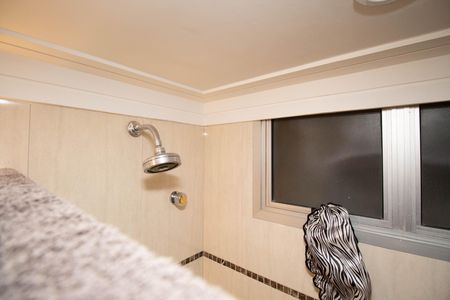 Apartamento para alugar com 100m², 3 quartos e 1 vaga Apartamento para alugar com 100m², 3 quartos e 1 vagaBanheiro da Suíte