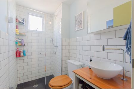 Apartamento à venda com 48m², 2 quartos e 1 vaga Apartamento à venda com 48m², 2 quartos e 1 vagaBanheiro