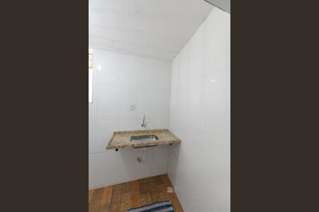 Cozinha de casa para alugar com 1 quarto, 40m² em Rio Branco, Belo Horizonte