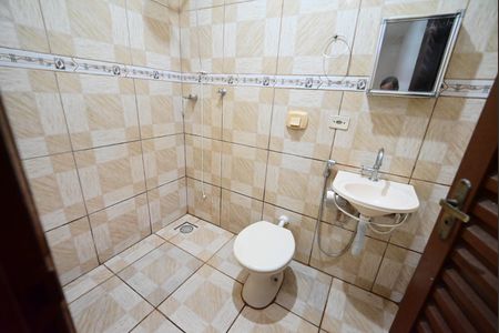 Casa para alugar com 90m², 2 quartos e 1 vaga