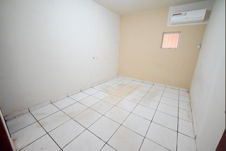 Casa para alugar com 90m², 2 quartos e 1 vaga