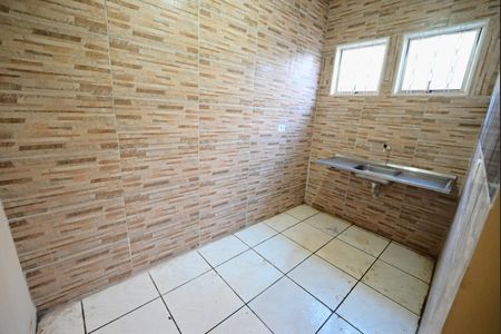 Casa para alugar com 90m², 2 quartos e 1 vaga