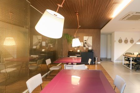 Apartamento para alugar com 66m², 2 quartos e 1 vaga Apartamento para alugar com 66m², 2 quartos e 1 vagaÁrea comum - Coworking