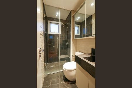 Apartamento para alugar com 66m², 2 quartos e 1 vaga Apartamento para alugar com 66m², 2 quartos e 1 vagaBanheiro da Suíte