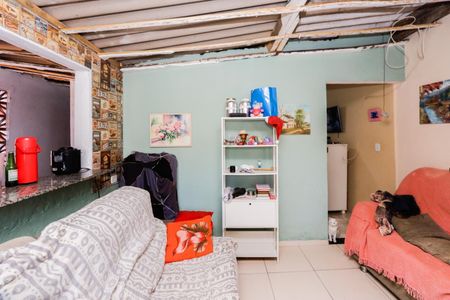 Casa à venda com 1 quarto, 60m² em Guarapiranga, São Paulo