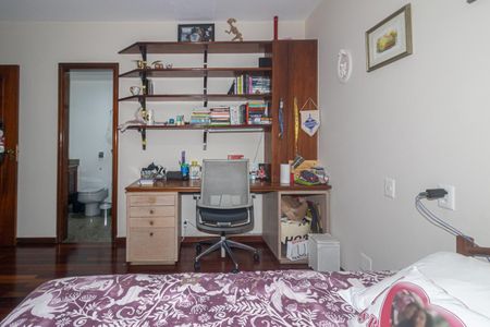 Apartamento para alugar com 237m², 4 quartos e 4 vagas Apartamento para alugar com 237m², 4 quartos e 4 vagasQuarto Suíte 2