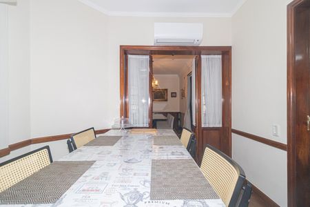 Apartamento para alugar com 237m², 4 quartos e 4 vagas Apartamento para alugar com 237m², 4 quartos e 4 vagasCopa