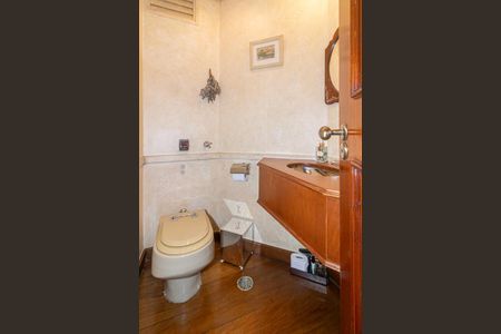 Apartamento para alugar com 237m², 4 quartos e 4 vagas Apartamento para alugar com 237m², 4 quartos e 4 vagasLavabo