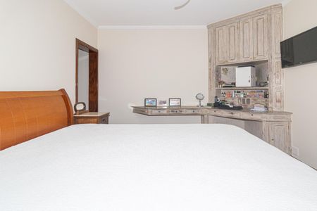 Apartamento para alugar com 237m², 4 quartos e 4 vagas Apartamento para alugar com 237m², 4 quartos e 4 vagasQuarto Suíte 1