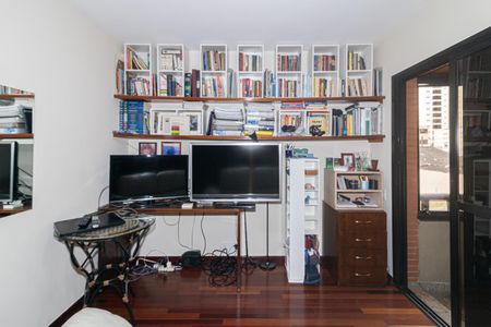 Quarto 3 de apartamento para alugar com 4 quartos, 273m² em Planalto Paulista, São Paulo