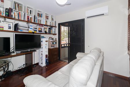Apartamento para alugar com 237m², 4 quartos e 4 vagas Apartamento para alugar com 237m², 4 quartos e 4 vagasQuarto 3