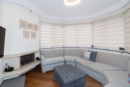 Apartamento para alugar com 237m², 4 quartos e 4 vagas Apartamento para alugar com 237m², 4 quartos e 4 vagasSala de TV