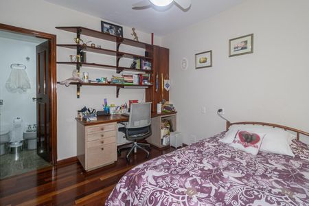Apartamento para alugar com 237m², 4 quartos e 4 vagas Apartamento para alugar com 237m², 4 quartos e 4 vagasQuarto Suíte 2