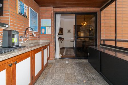 Apartamento para alugar com 237m², 4 quartos e 4 vagas Apartamento para alugar com 237m², 4 quartos e 4 vagasVaranda gourmet