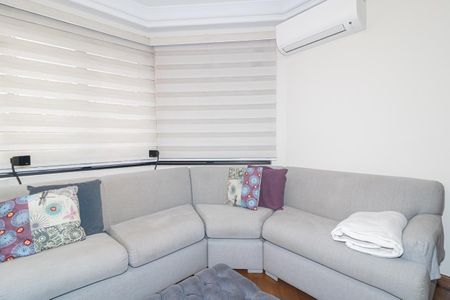 Apartamento para alugar com 237m², 4 quartos e 4 vagas Apartamento para alugar com 237m², 4 quartos e 4 vagasSala de TV