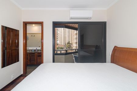 Apartamento para alugar com 237m², 4 quartos e 4 vagas Apartamento para alugar com 237m², 4 quartos e 4 vagasQuarto Suíte 1